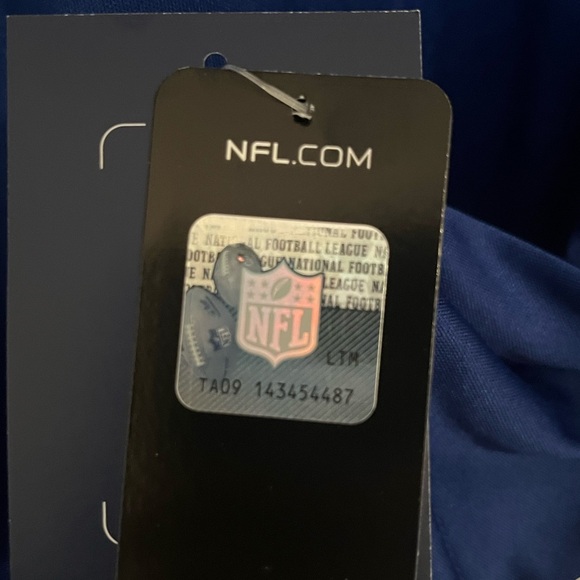 Men's Buffalo Bills Fanatics Royal 
Quarter-Zip Top Size Large - Picture 5 of 6